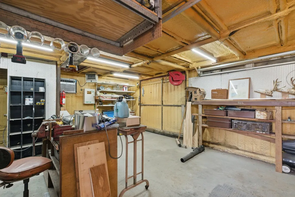 215 County Road 564 Eastland, TX 76448