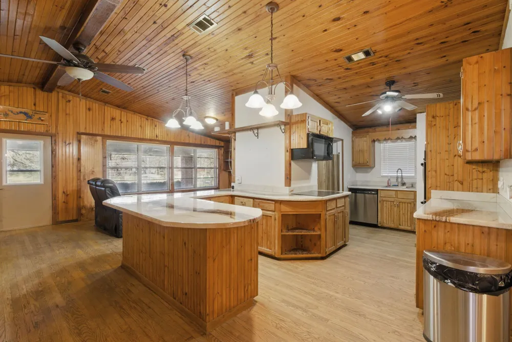 215 County Road 564 Eastland, TX 76448