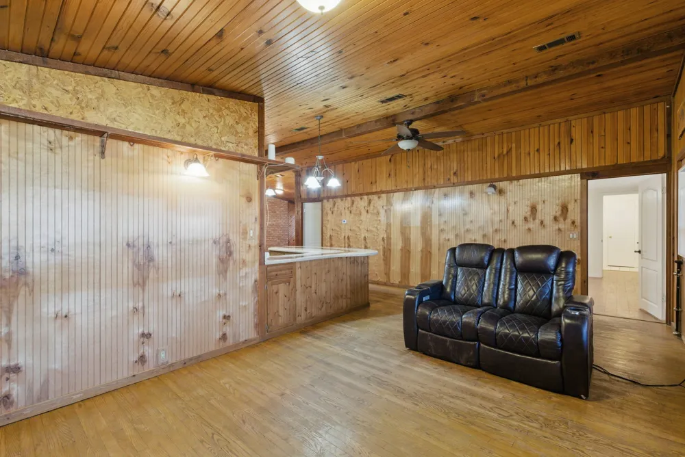 215 County Road 564 Eastland, TX 76448