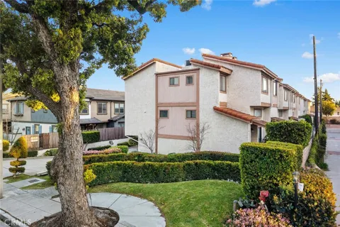1006 Arcadia #D
