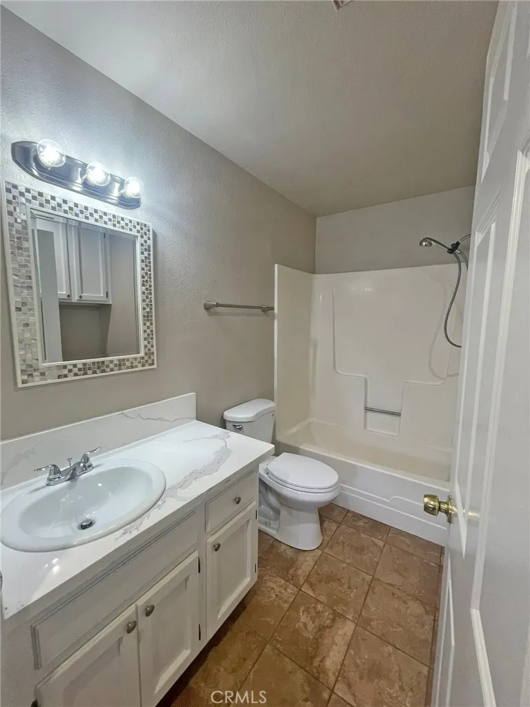 1110 W 8th Avenue #4 Chico, CA 95926