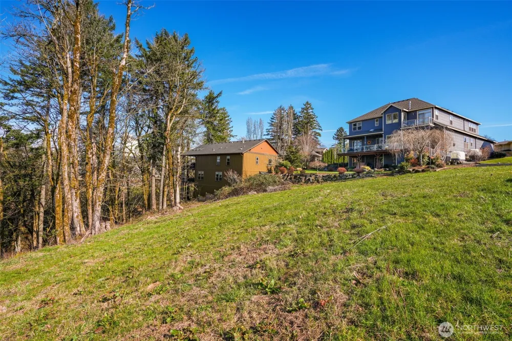 3011 NW 13th Cir Camas, WA 98607