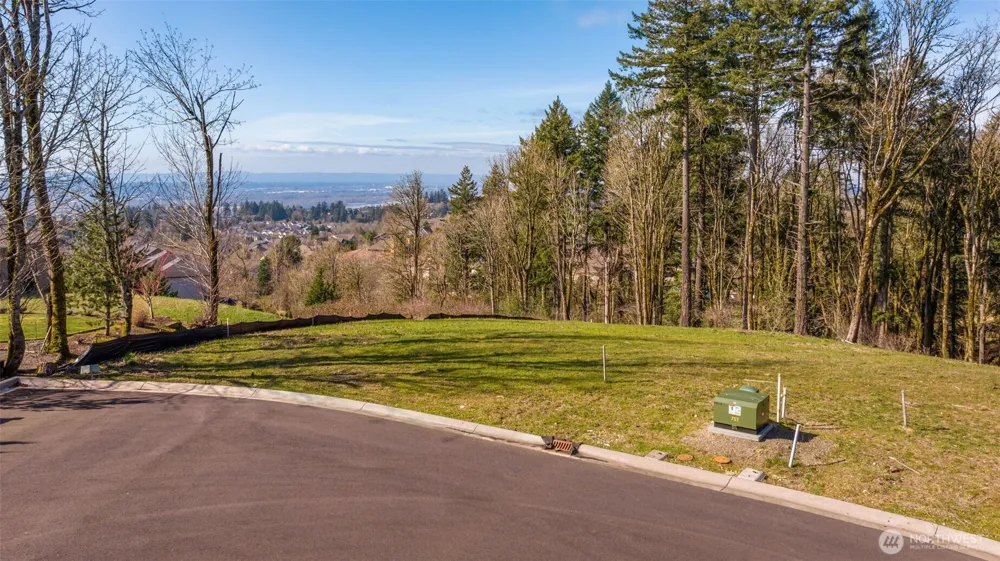 3003 NW 13th Circle Camas, WA 98607