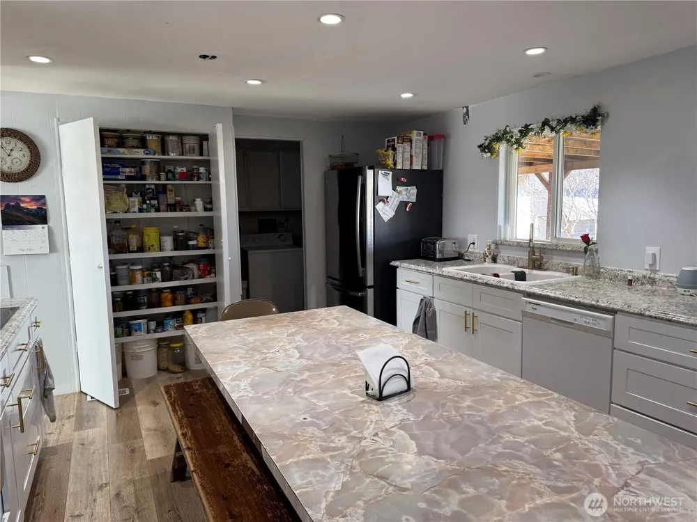 16002 Road 28 SW Mattawa, WA 99349