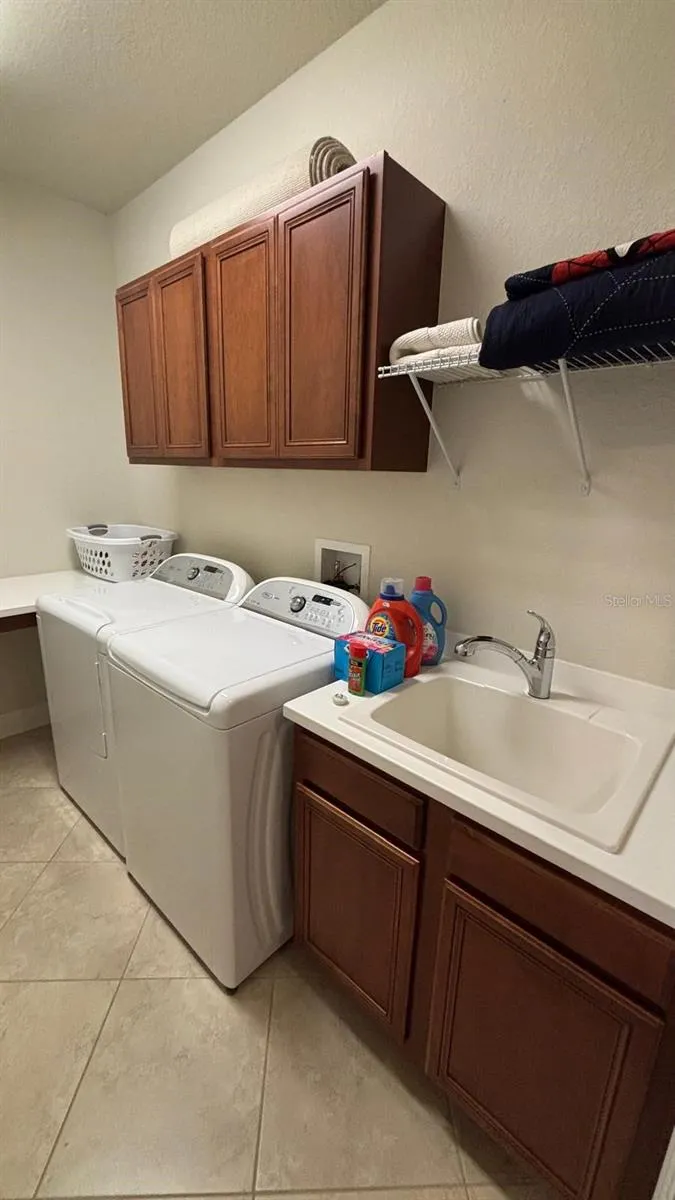 464 DOUGLAS EDWARD DRIVE Ocoee, FL 34761
