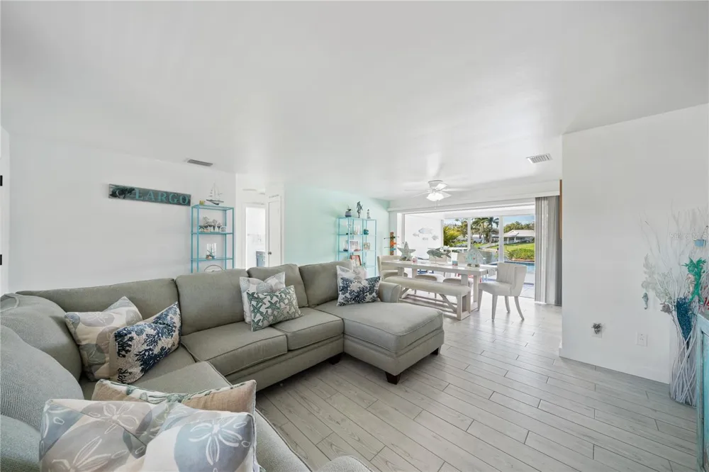 632 SHORE DRIVE Largo, FL 33771