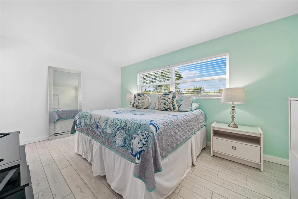 632 SHORE DRIVE Largo, FL 33771