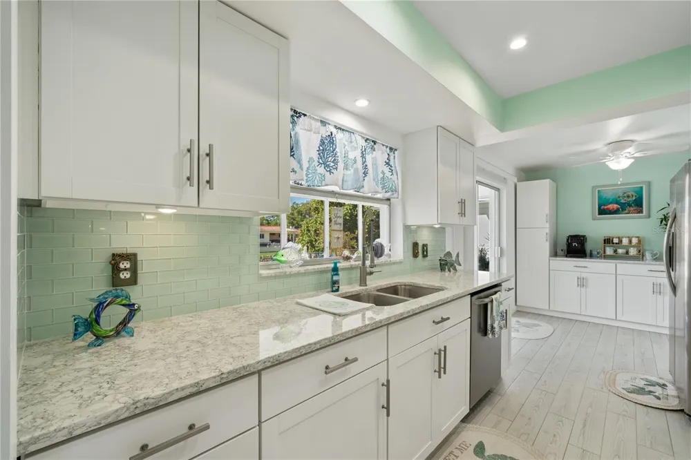 632 SHORE DRIVE Largo, FL 33771