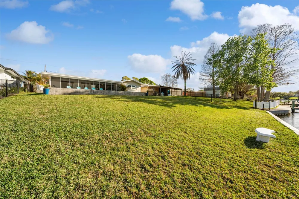 632 SHORE DRIVE Largo, FL 33771