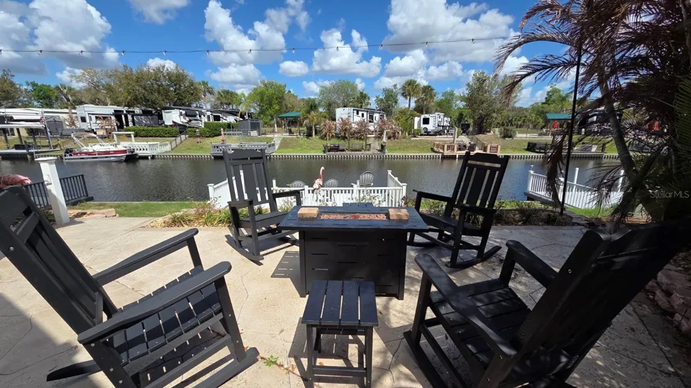 431 WATERWAY DRIVE River Ranch, FL 33867