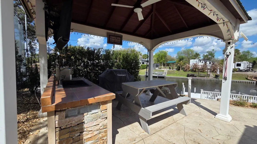 431 WATERWAY DRIVE River Ranch, FL 33867
