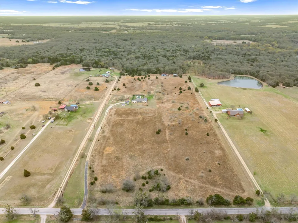 14709 County Road 4015 Mabank, TX 75147