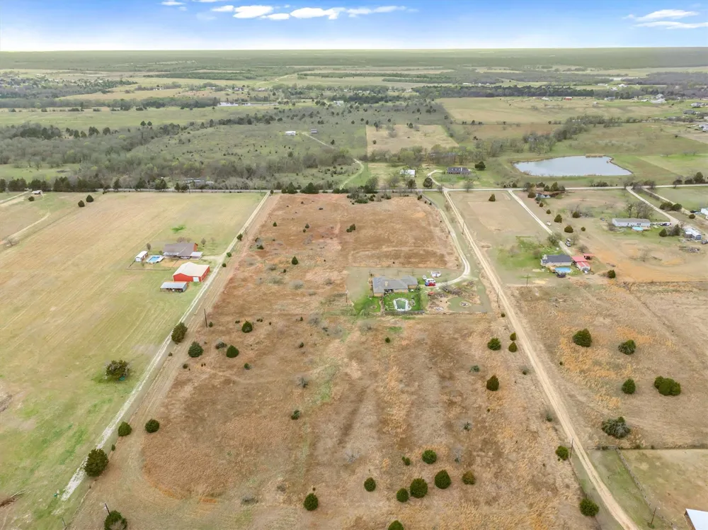 14709 County Road 4015 Mabank, TX 75147