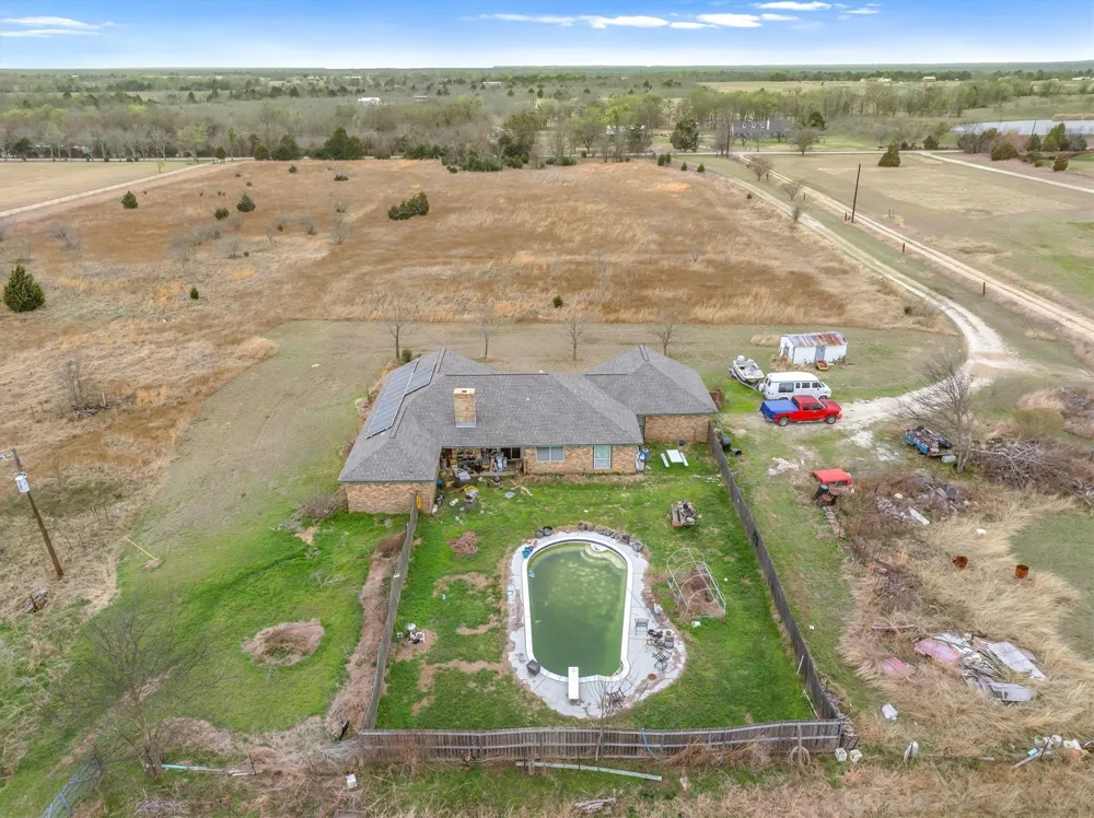 14709 County Road 4015 Mabank, TX 75147