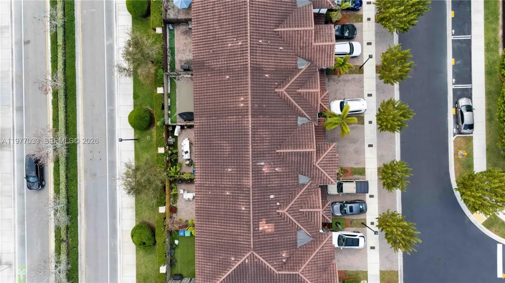 10268 NW 88th Ter Doral, FL 33178