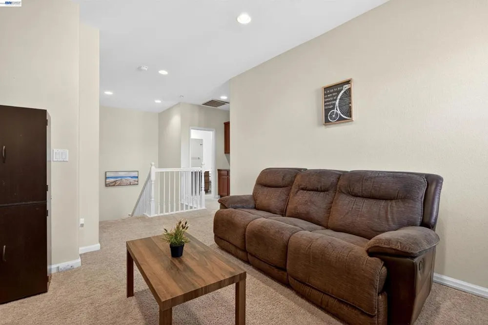 86 S Cortadillo St Mountain House, CA 95391