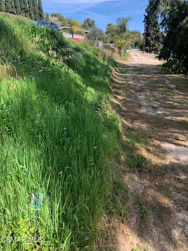 1071 Walnut Canyon Road Moorpark, CA 93021
