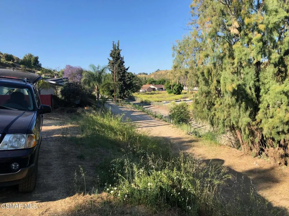 1071 Walnut Canyon Road Moorpark, CA 93021
