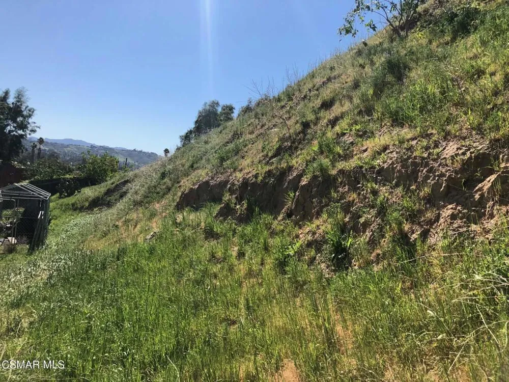 1071 Walnut Canyon Road Moorpark, CA 93021
