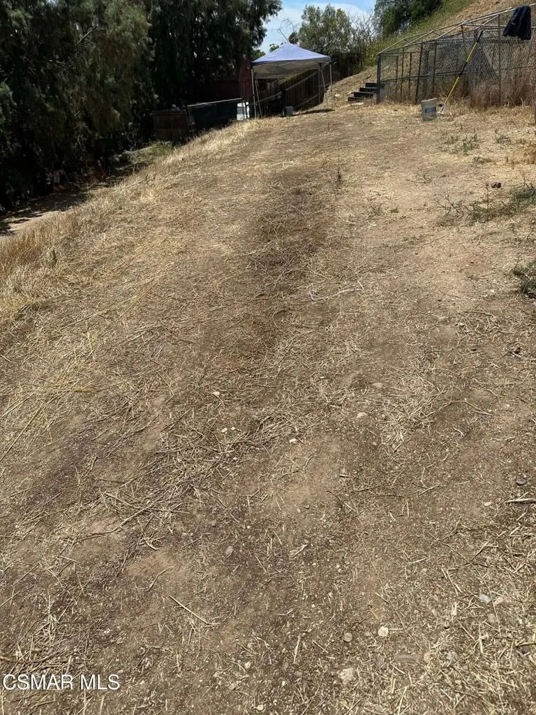 1071 Walnut Canyon Road Moorpark, CA 93021