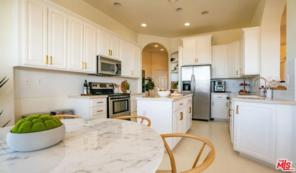 71638 Laura Lane Twentynine Palms, CA 92277