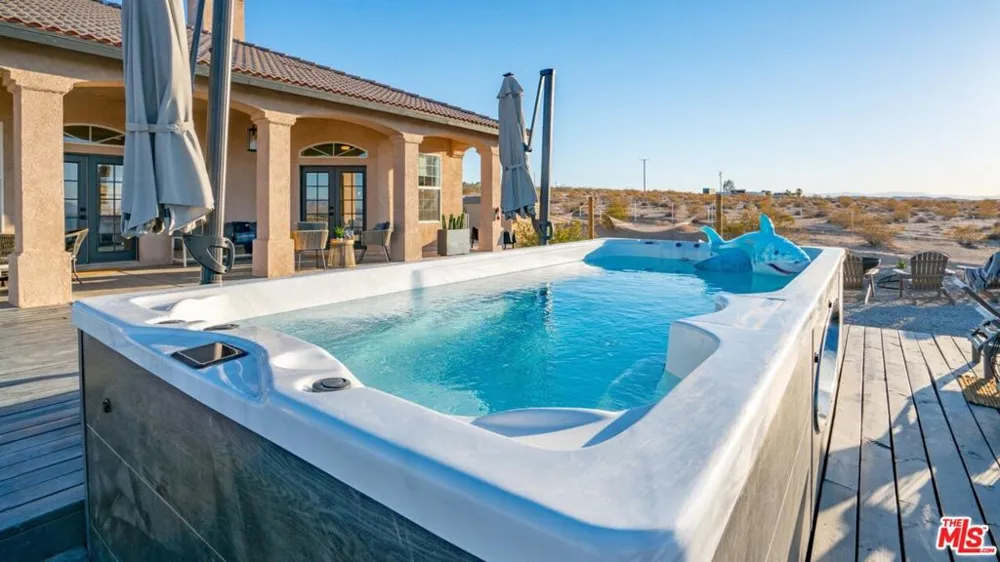 71638 Laura Lane Twentynine Palms, CA 92277