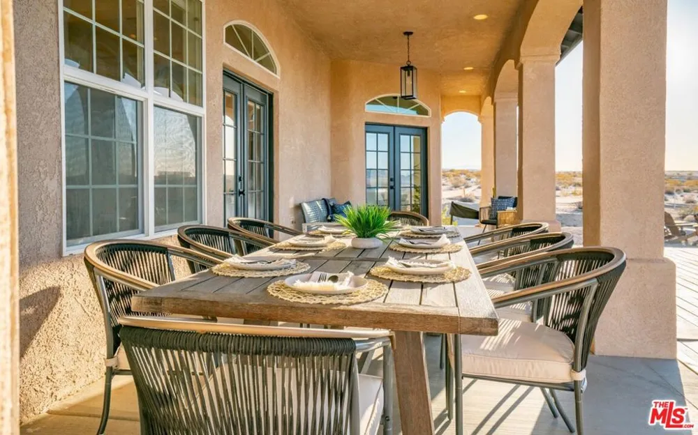 71638 Laura Lane Twentynine Palms, CA 92277