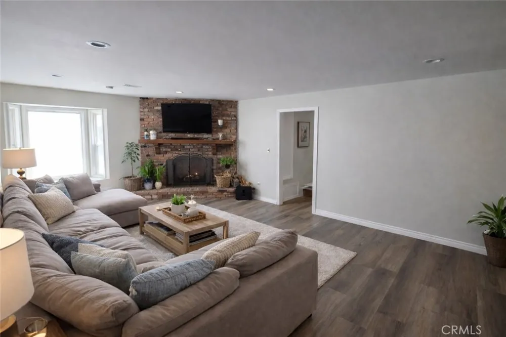 2354 W 239th Torrance, CA 90501