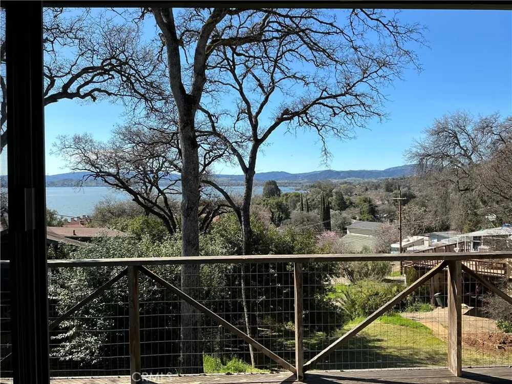 4160 Lakeview Drive Nice, CA 95464