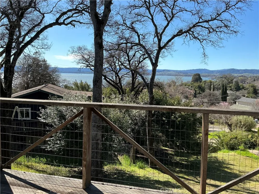 4160 Lakeview Drive Nice, CA 95464