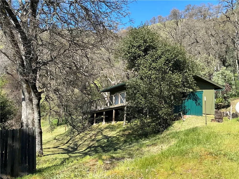 4160 Lakeview Drive Nice, CA 95464