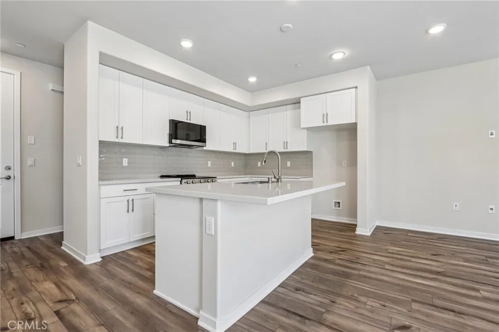 9187 Waverly Lane Riverside, CA 92503