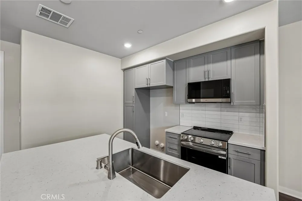 9195 Waverly Lane Riverside, CA 92503
