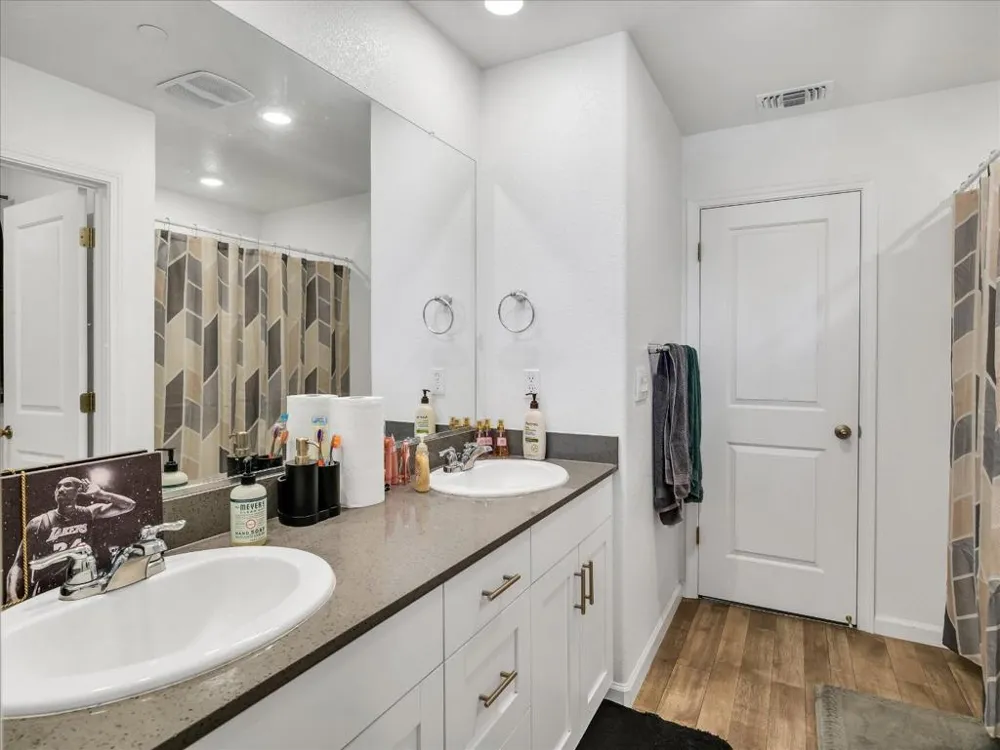 1415 Crimson Lane Manteca, CA 95336
