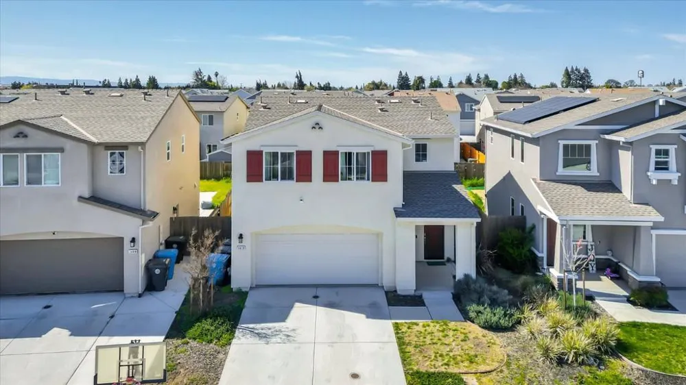 1415 Crimson Lane Manteca, CA 95336