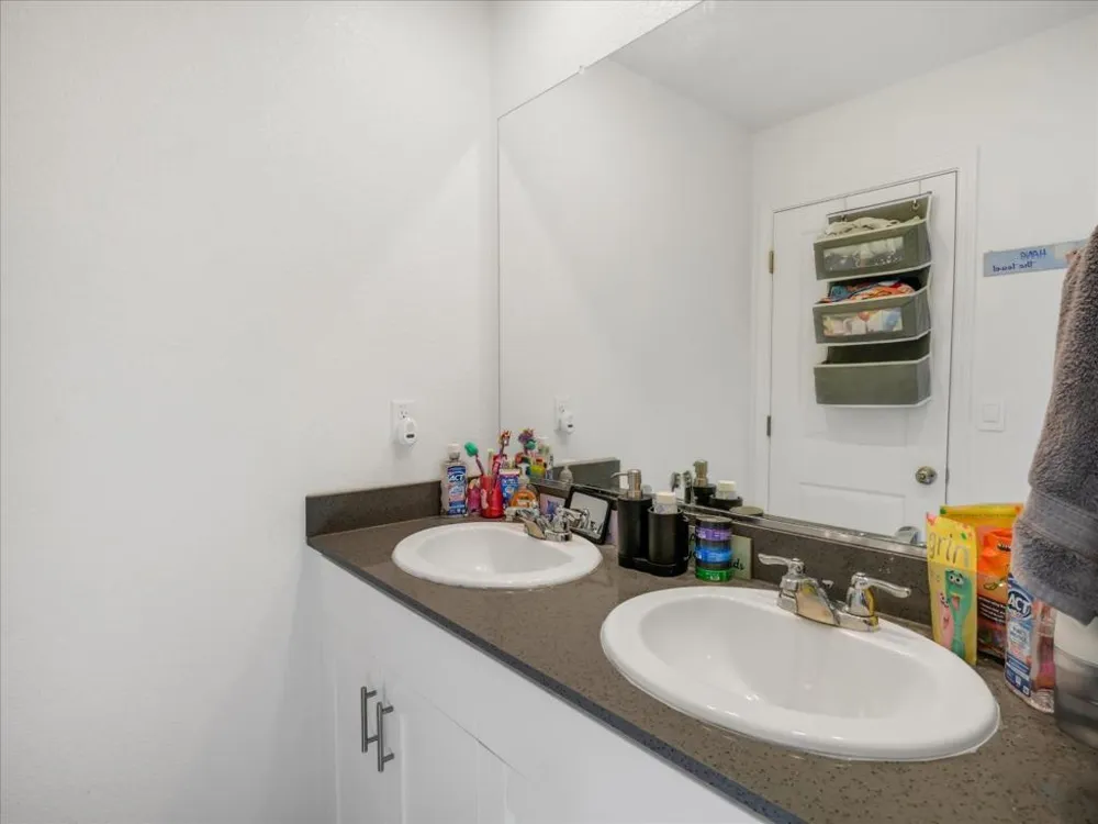 1415 Crimson Lane Manteca, CA 95336