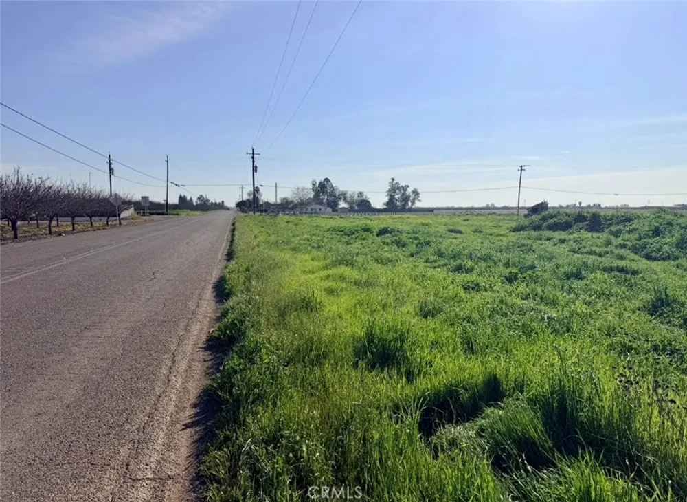 8936 Gerard Le Grand, CA 95333