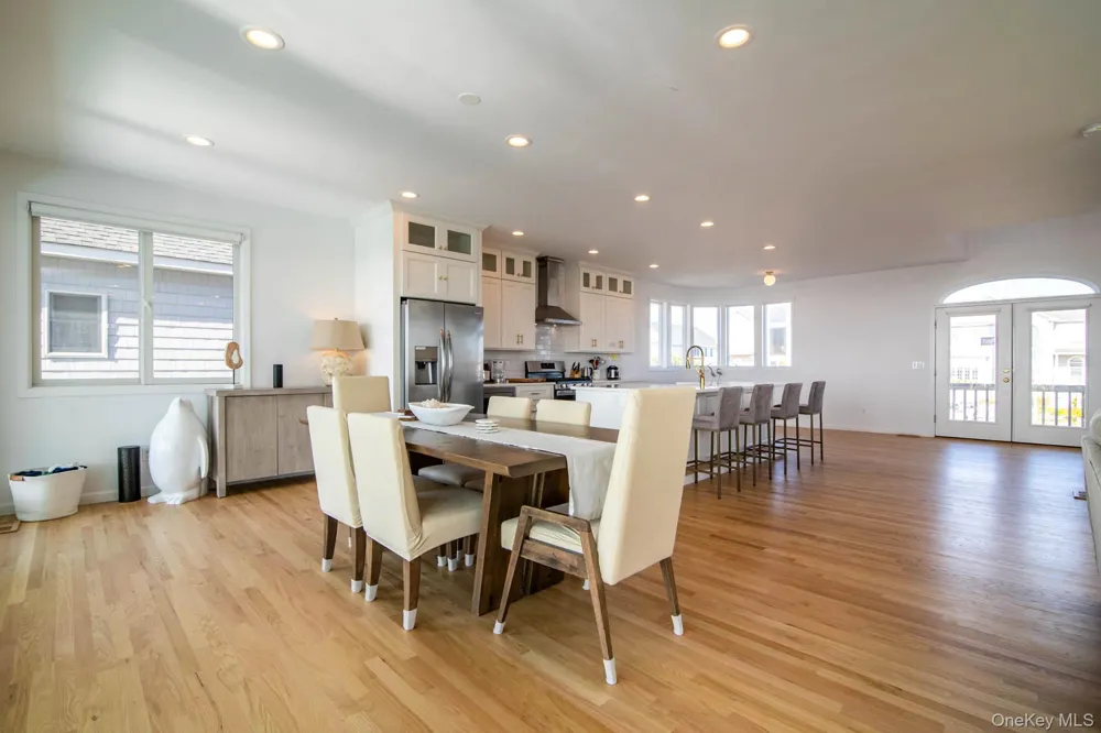 675 Dune Road Westhampton Beach, NY 11978