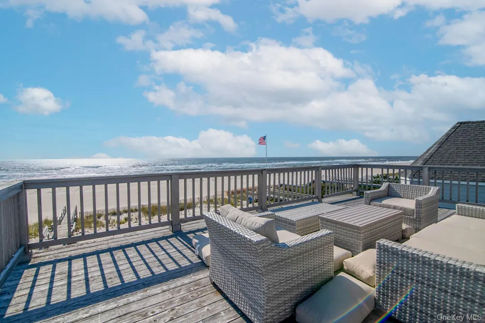 675 Dune Road Westhampton Beach, NY 11978