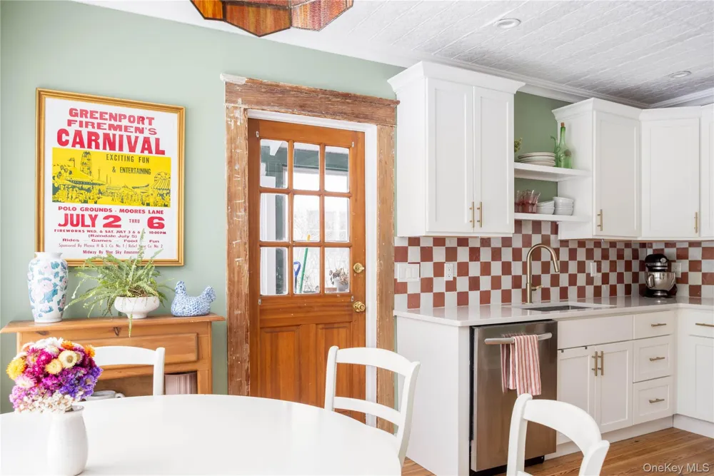 134 6th Street Greenport, NY 11944