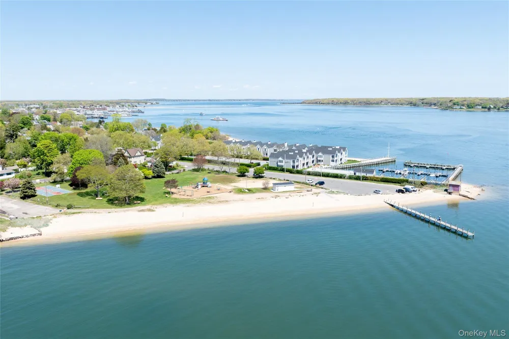 134 6th Street Greenport, NY 11944