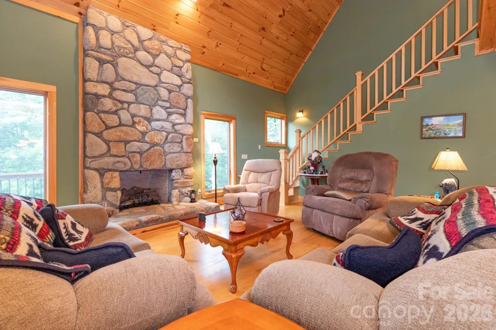 155 Mule Trail Drive Bakersville, NC 28705