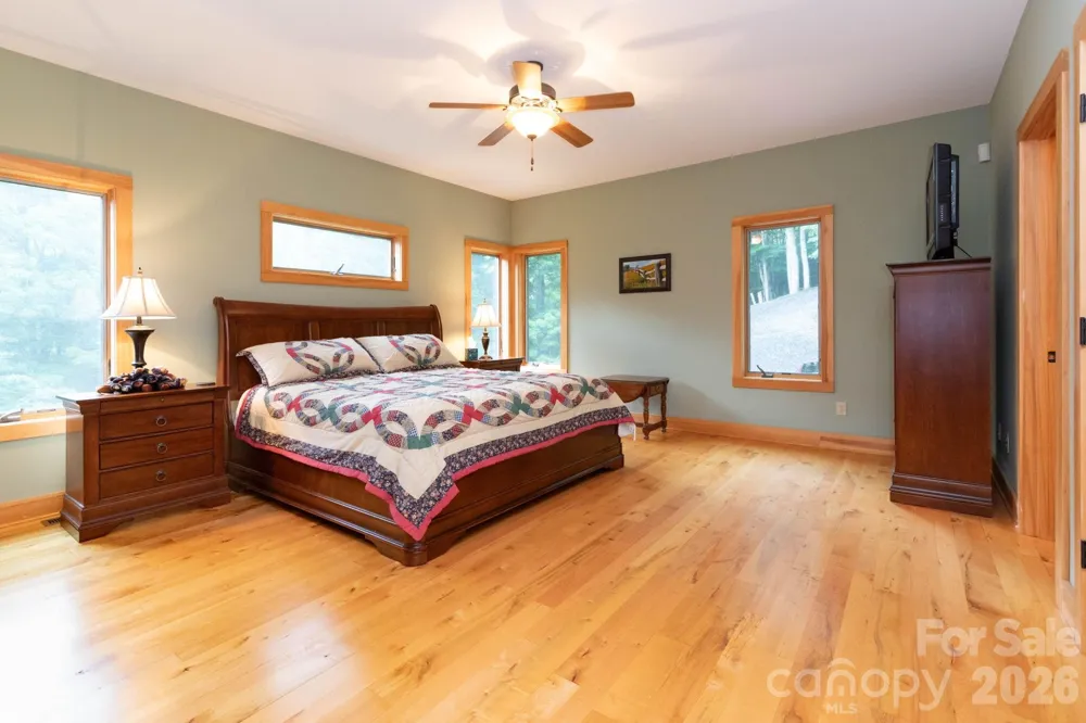155 Mule Trail Drive Bakersville, NC 28705