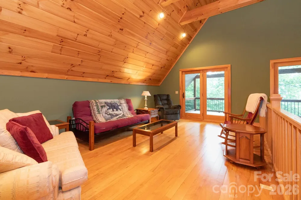 155 Mule Trail Drive Bakersville, NC 28705