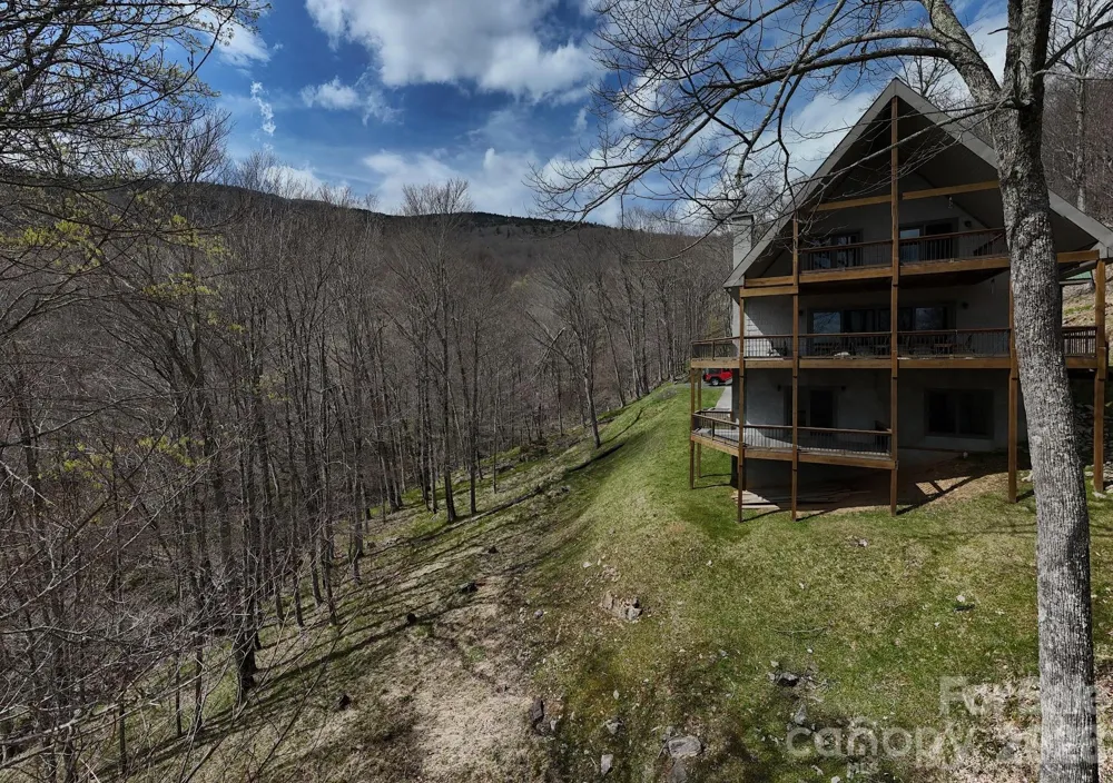 155 Mule Trail Drive Bakersville, NC 28705