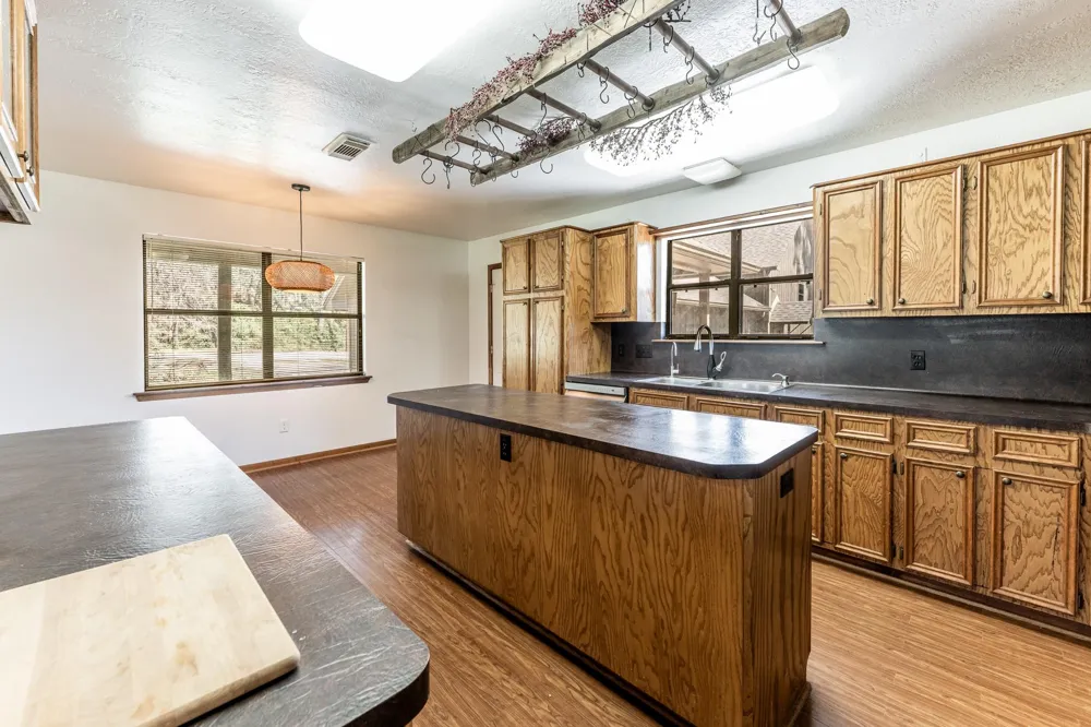 191 Timber Bay Drive Trinity, TX 75862