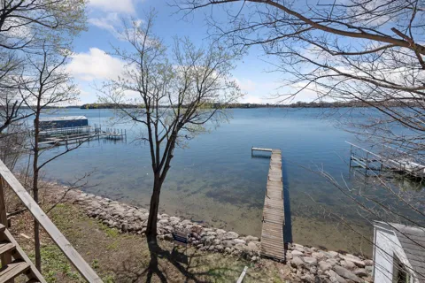 4877 Island View Drive