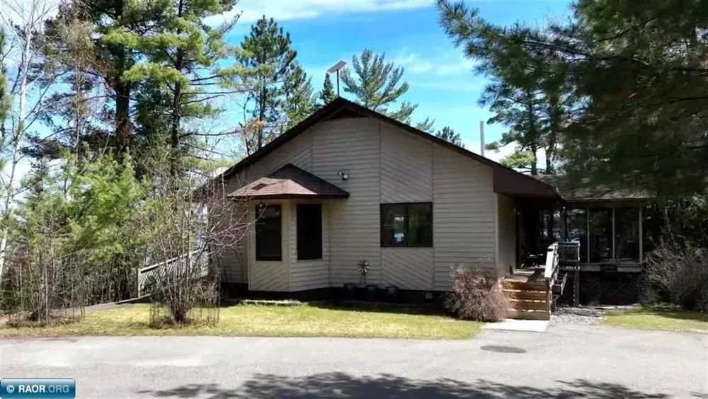 9245 Burris Drive Cook, MN 55723