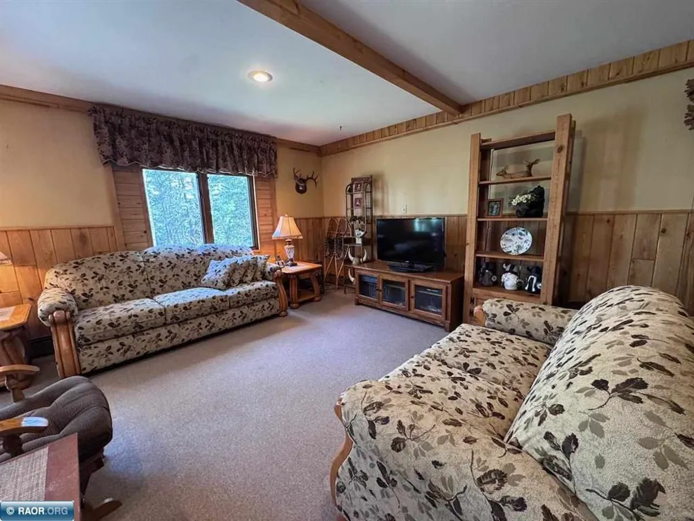 9245 Burris Drive Cook, MN 55723