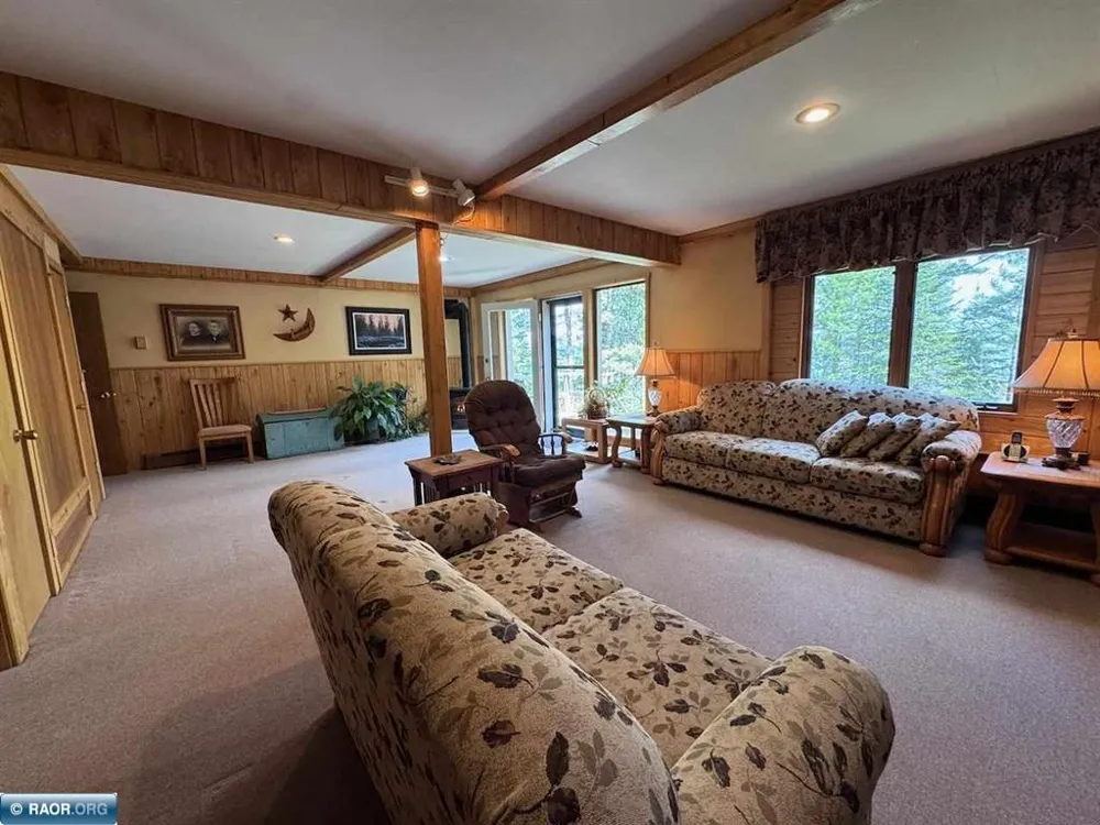 9245 Burris Drive Cook, MN 55723